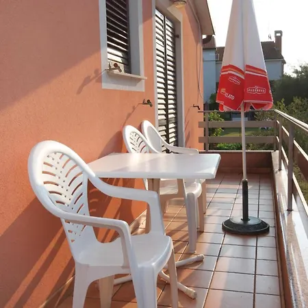 With A Parking Space Rozac, - 7072 Umag